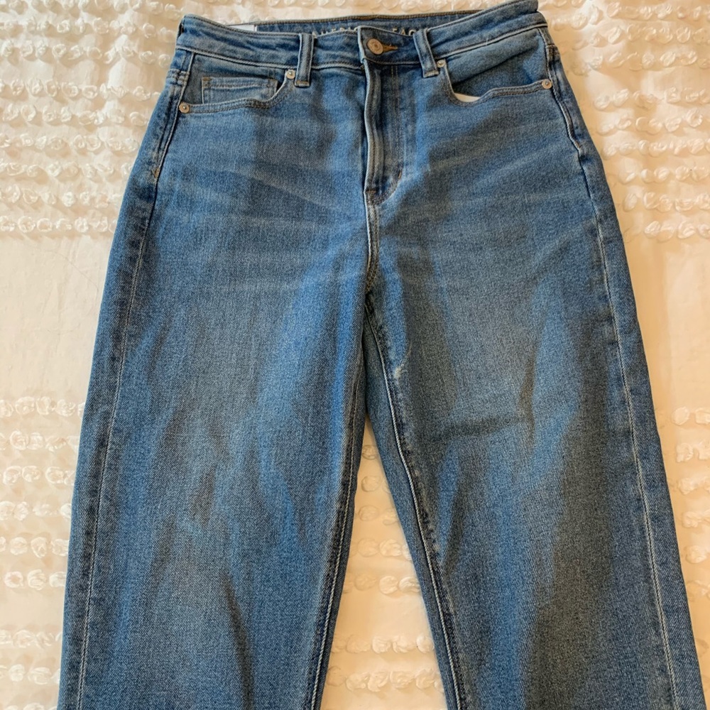 American Eagle mom jeans